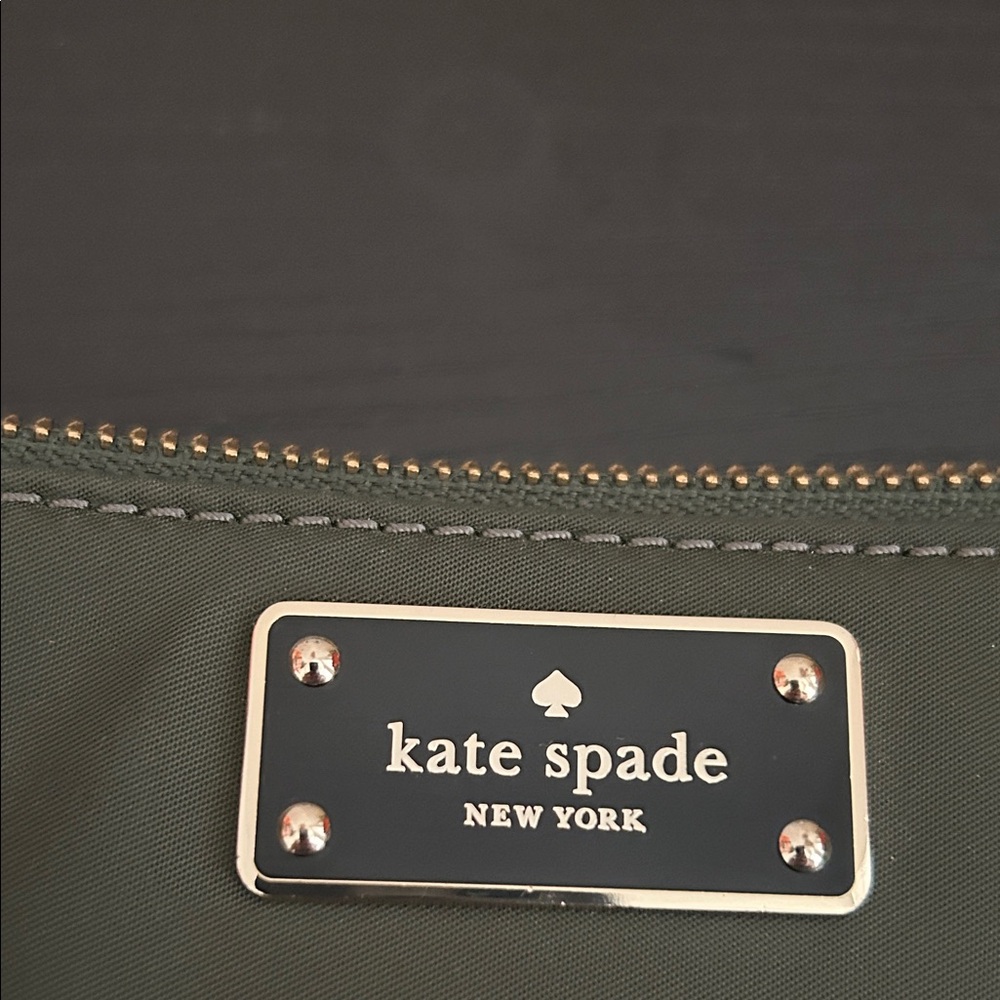 Kate Spade Dark Green Shoulder Bag with Chain Strap - Picture 2 of 5